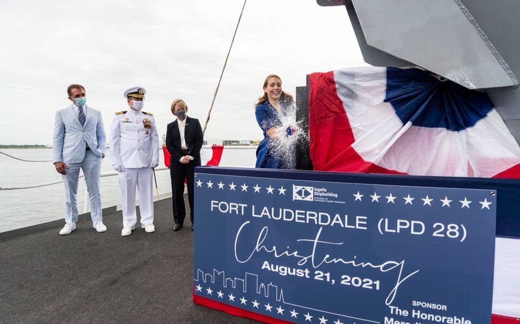MULTIMEDIA RELEASE – HUNTINGTON INGALLS INDUSTRIES CHRISTENS AMPHIBIOUS TRANSPORT DOCK FORT LAUDERDALE (LPD 28)