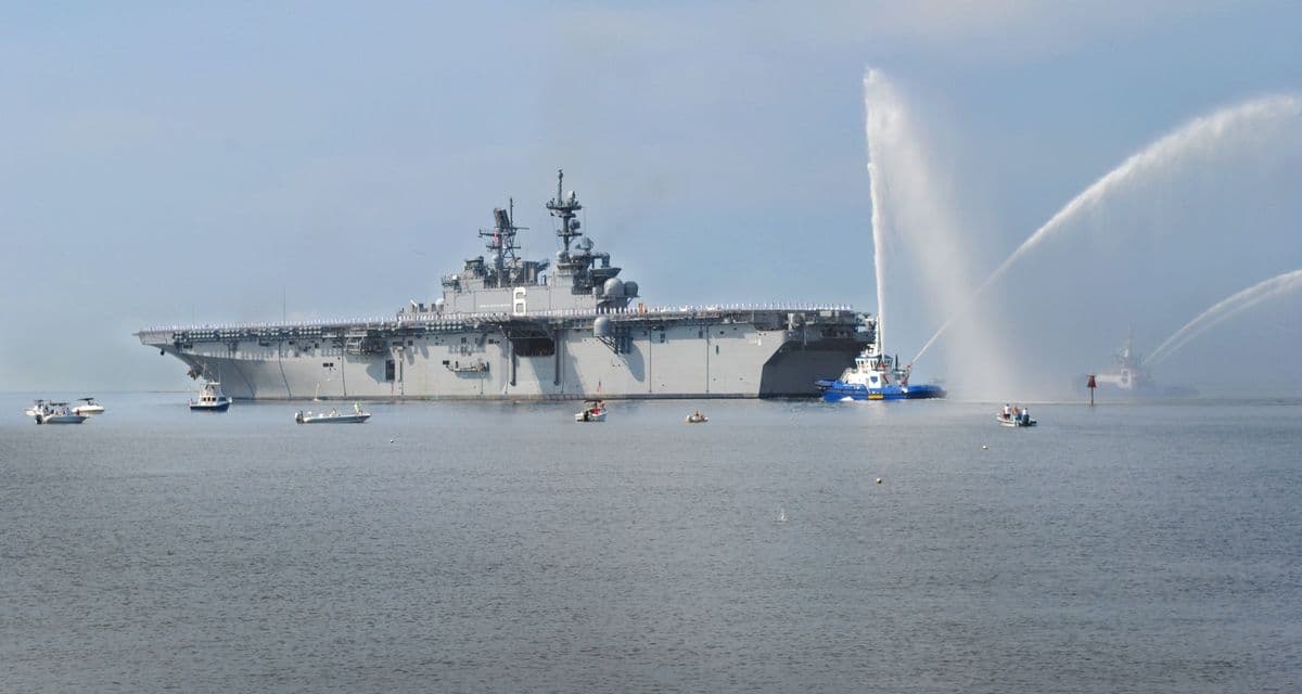 INGALLS SHIPBUILDING'S AMPHIBIOUS ASSAULT SHIP AMERICA (LHA 6) SAILS AWAY