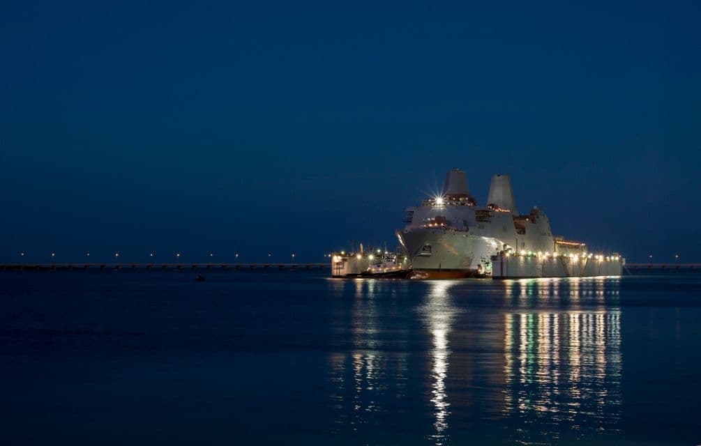 VIDEO RELEASE -- INGALLS SHIPBUILDING LAUNCHES AMPHIBIOUS TRANSPORT DOCK JOHN P. MURTHA (LPD 26)