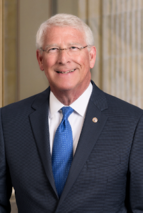 Roger Wicker Portrait 2018 Full E1647959816967