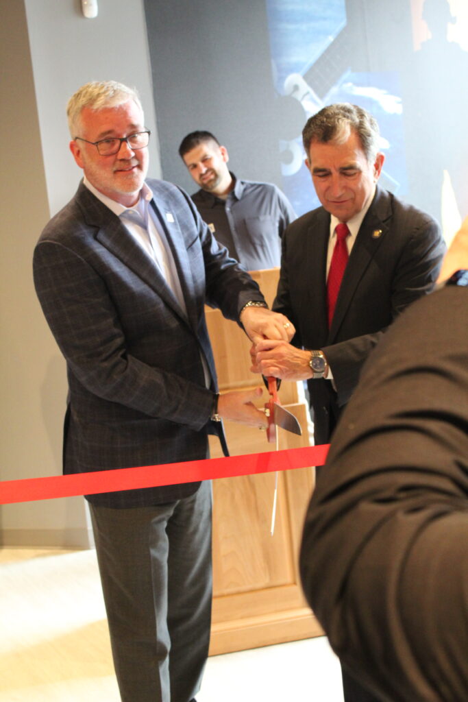 HII Mission Technologies division opens new engineering facility in Syracuse.
