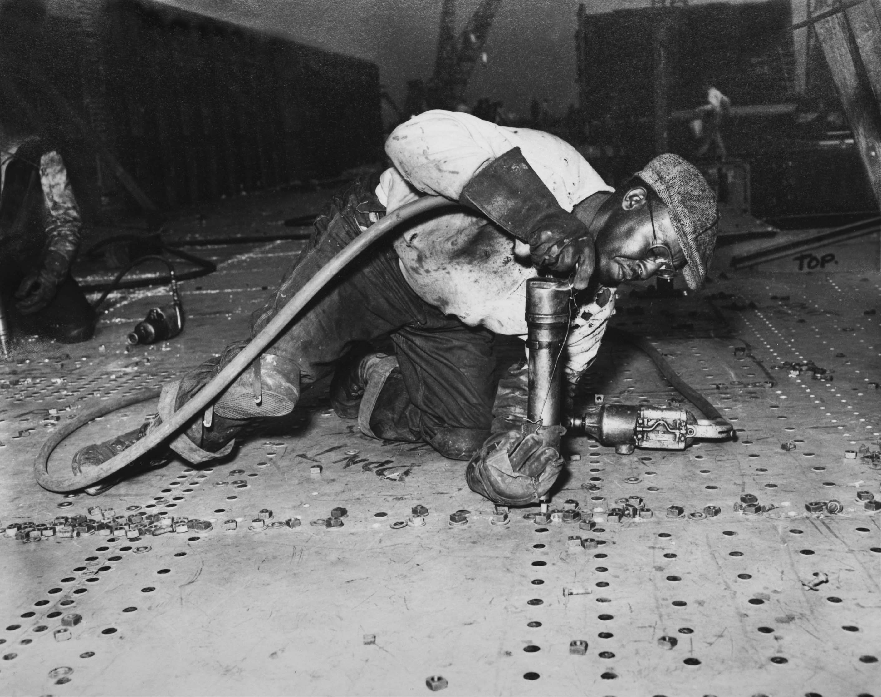 Dcs07 356 4 Newport News Shipbuilding File