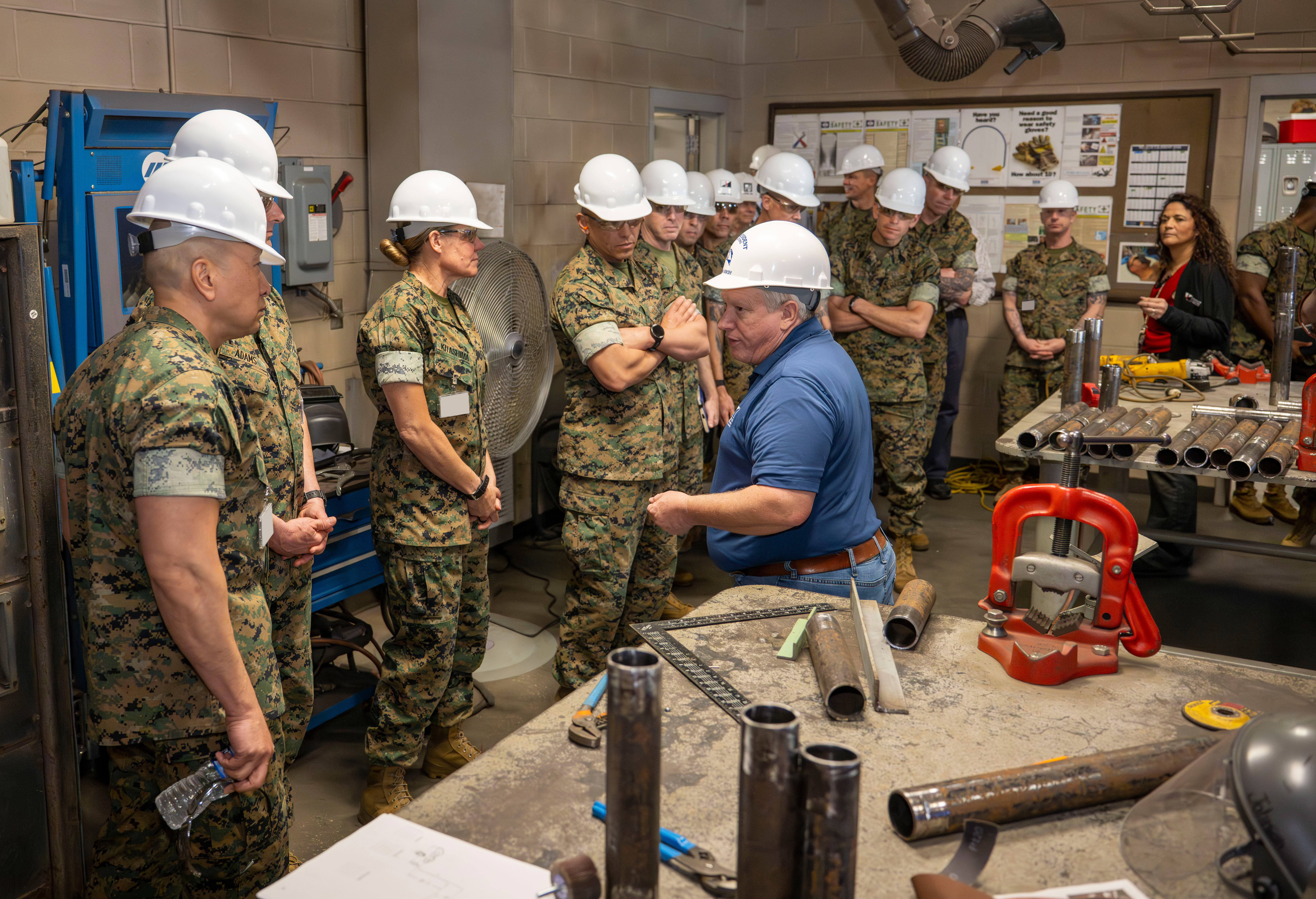 Usmc Sergeant Major Carlos Ruiz Visit
